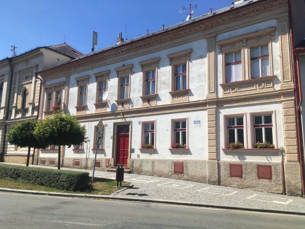 Apartmam Na Namesti II Opocno Exterior photo